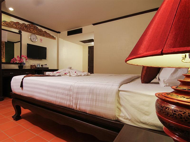 Pl Guesthouse Patong ภายนอก รูปภาพ